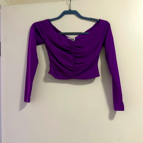 NWOT Revolve Superdown Kelia Bright Purple Ruched Long Sleeve Crop Top Size S - Picture 2 of 4